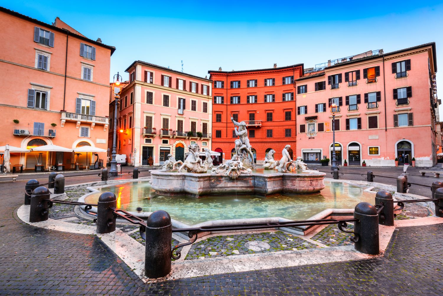 Фрески «Площадь с фонтаном в Риме»