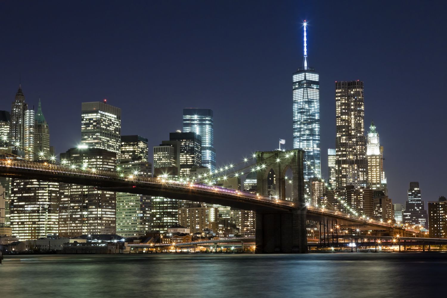 Фотообои «Мост в ночном городе»