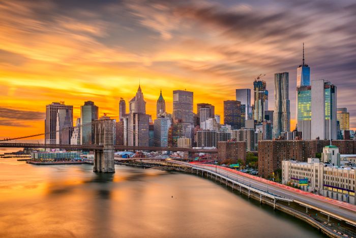 Фотообои «Нью-Йорк и темно-оранжевый закат»