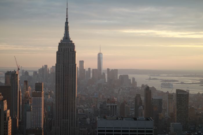 Фреска «Высотка Нью-Йорка»