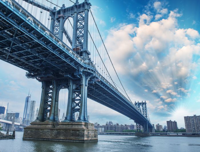 Фреска «Опоры Бруклинского моста»