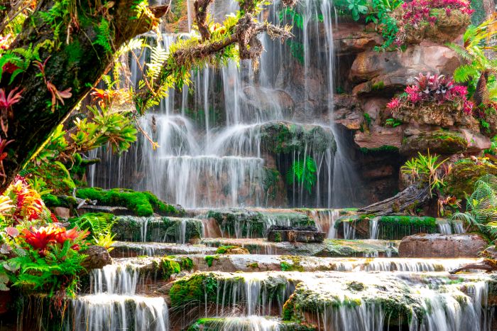 Фотообои «Освежающий водопад»