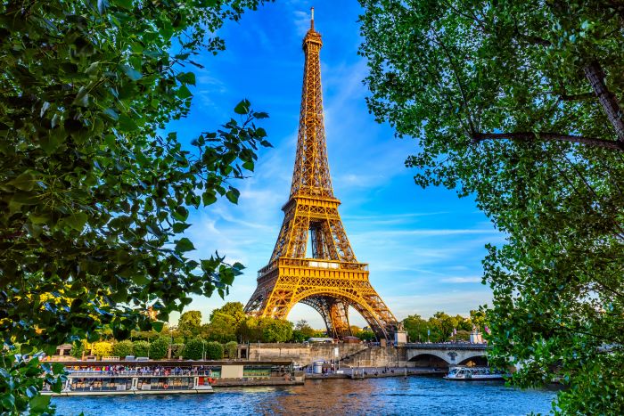 Фотообои «Эйфелева башня в Париже»
